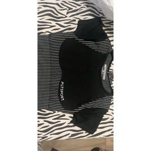 NWT Pretty little thing short sleeve crop top